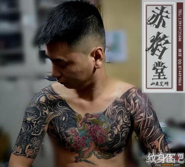 半甲纹身 男士花胸纹身