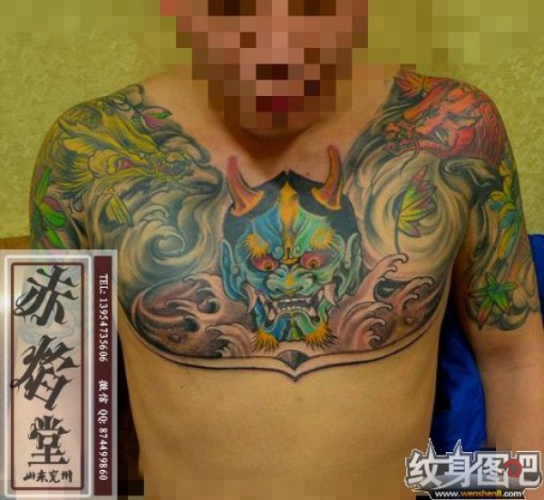 半甲纹身 男士花胸纹身