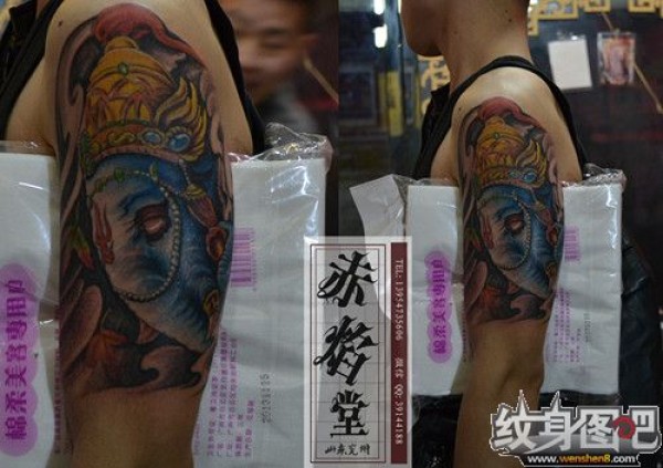 赤焰堂大臂纹身