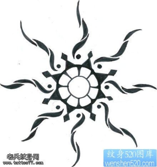一款图腾太阳纹身图案