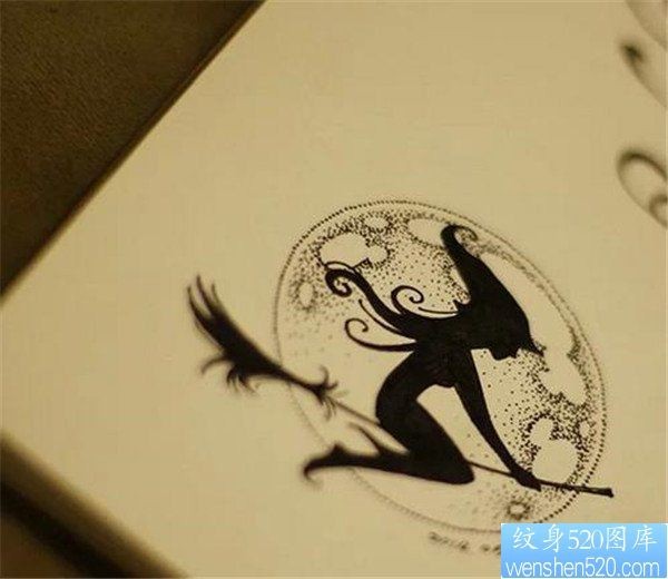 一款女巫纹身手稿图案