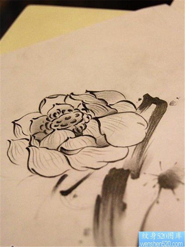 水墨莲花纹身手稿图案由纹身提供
