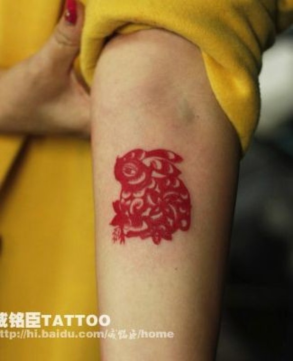 女孩子手臂好看的剪纸图腾兔子纹身图片