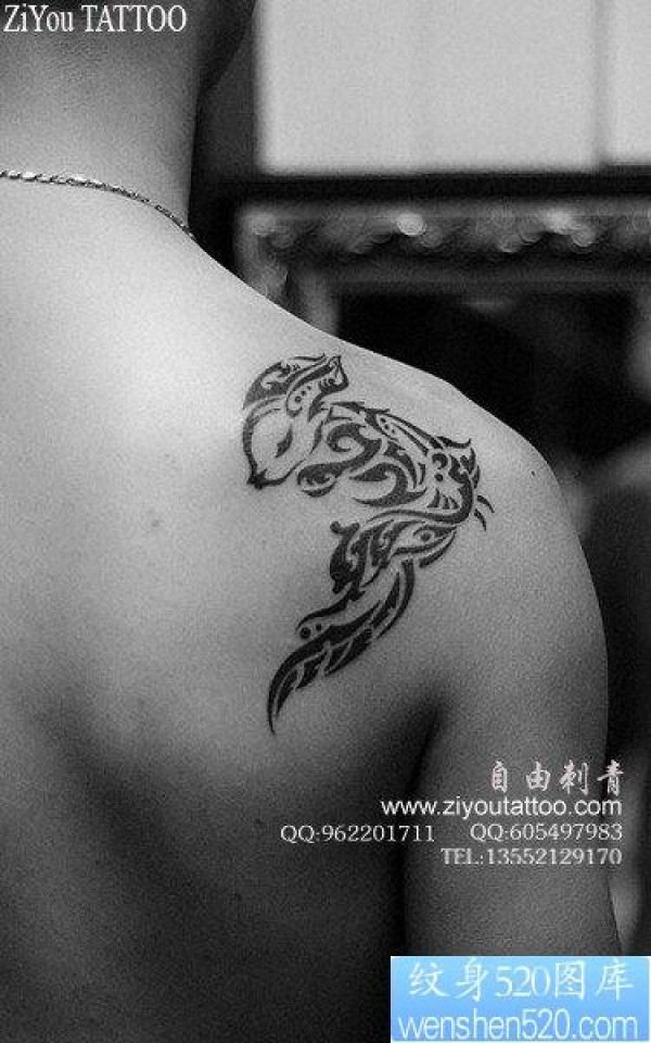 时尚好看的一幅图腾兔子纹身图片
