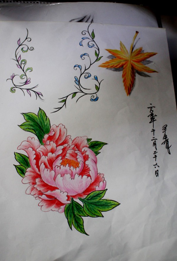 魔界手稿 脚踝藤蔓 牡丹花纹身