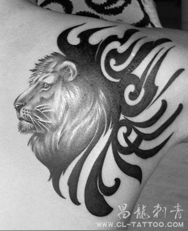 立体狮子头加图腾_男士大图