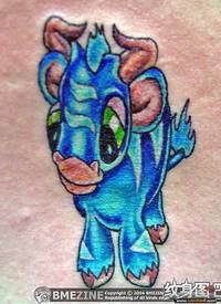 蓝色小牛纹身