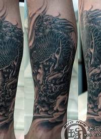 腿部超酷的神兽麒麟纹身图案