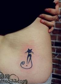 美女腰部可爱图腾猫咪纹身图案