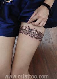 美女大腿蕾丝纹身