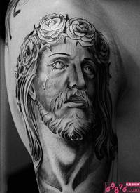 落泪耶稣头像黑白纹身