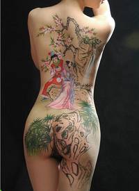 展示最美的女性人体纹身艺术图片