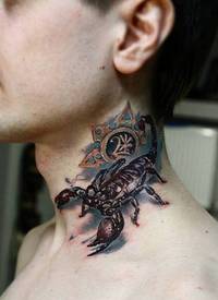 时尚男生脖子个性蝎子纹身图案
