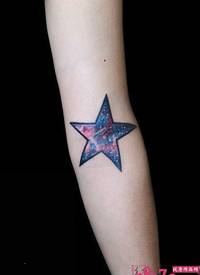 星空星星手臂纹身图片