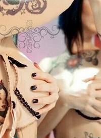 性感女性侧腰白雪公主纹身图片欣赏图片