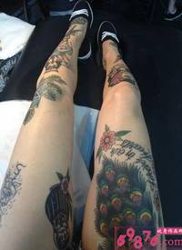 女生美腿时尚个性纹身图片
