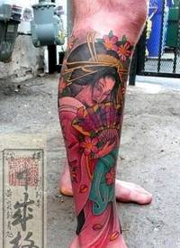 好看的腿部日本艺妓纹身作品图片