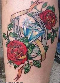 风格玫瑰花钻石纹身图案