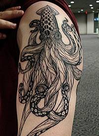 个性张扬的章鱼纹身