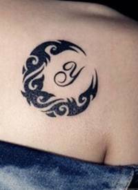 一套非常漂亮的月亮纹身