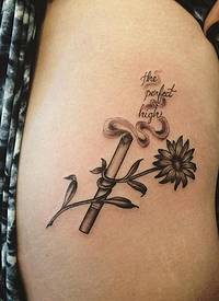 大腿性感烟小清新花卉字母纹身图案