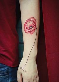 手臂超诡异美丽花卉纹身图案