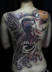女性满背天使彩绘纹身图案