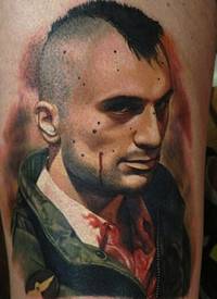 腿部彩色肖像式血男子纹身图案