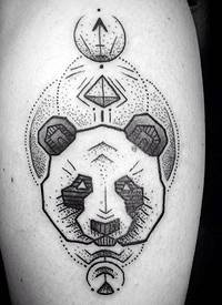 小腿点刺风格黑色的熊猫几何纹身图案