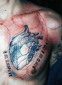 胸部彩色线条人体心脏字母纹身图案