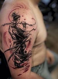 肩部水墨风日本武士纹身图案