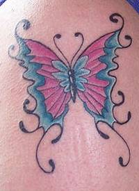 粉色和蓝色蝴蝶纹身图案