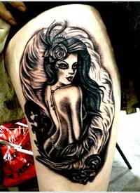 腿部彩色性感可爱的女郎纹身图案