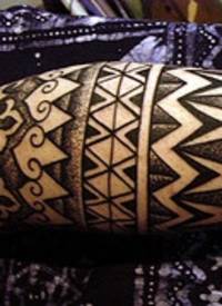 小腿印度艺术花纹点刺纹身图案