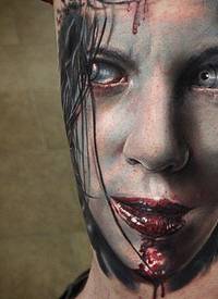 非常逼真的彩绘血腥女吸血鬼手臂纹身图案