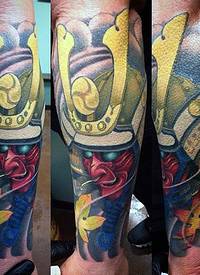 腿部漫画风格的彩色恶魔武士纹身