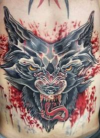 腹部老派风格彩色血腥狼头纹身图案