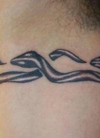 手臂蛇组合的臂环纹身图案
