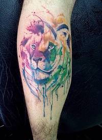 手臂水墨狮子头纹身图案