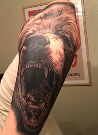 熊纹身 男生手臂上熊纹身动物图片