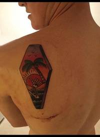 椰树纹身图 男生背部椰树纹身图案