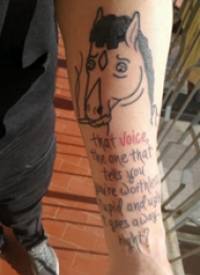 马的纹身图案  男生手臂上马和英文纹身图片