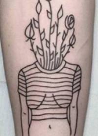 欧美拼接纹身 女生手臂上植物和人物拼接纹身图片