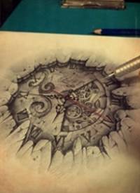 一款机械时钟纹身手稿图案