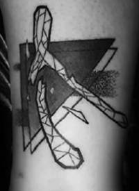 叉骨（Wishbone）纹身——希望与好运的个性符号叉骨纹身图案