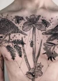 18张好看的欧美黑灰点刺动植物纹身作品