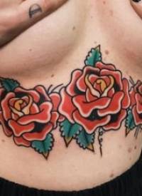 纹身图案玫瑰  9张娇艳而又多姿的玫瑰纹身图案