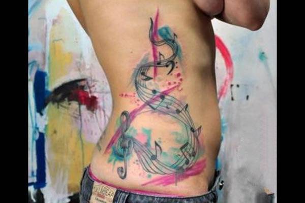 创意腰部纹身：64张艺术大师精心打造的腰部纹身图案