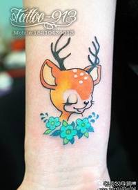 手背可爱的兔子纹身图案_手臂纹身图案大全_纹身图吧