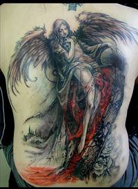 超酷的一款满背美女天使翅膀纹身图案_天使纹身图案大全_纹身图吧